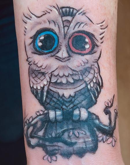Tattoos - illustrative owl - 145482
